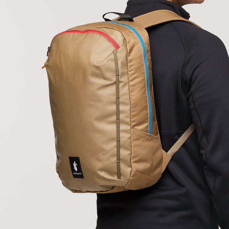 Vaya 18L Backpack - Cada Día