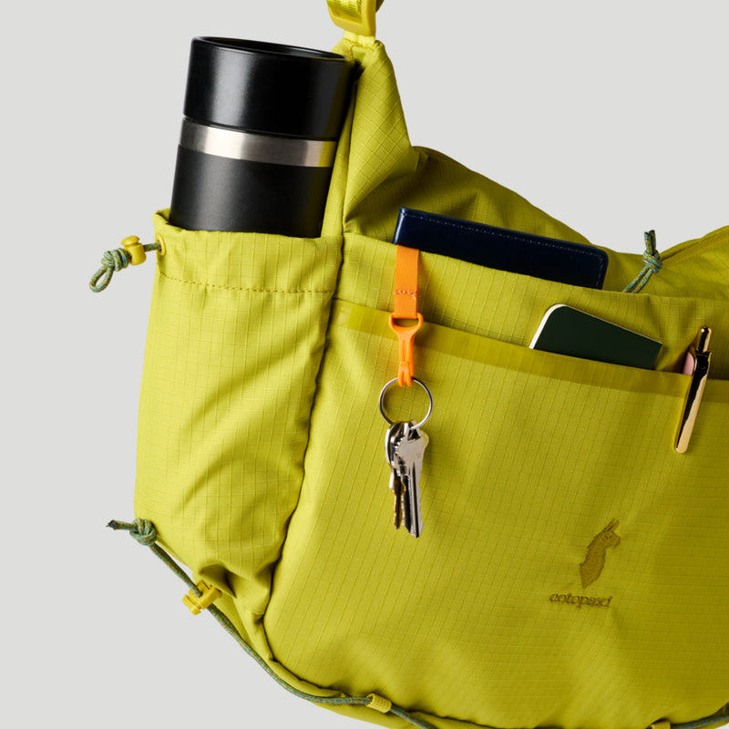Viaje 12L Shoulder Bag