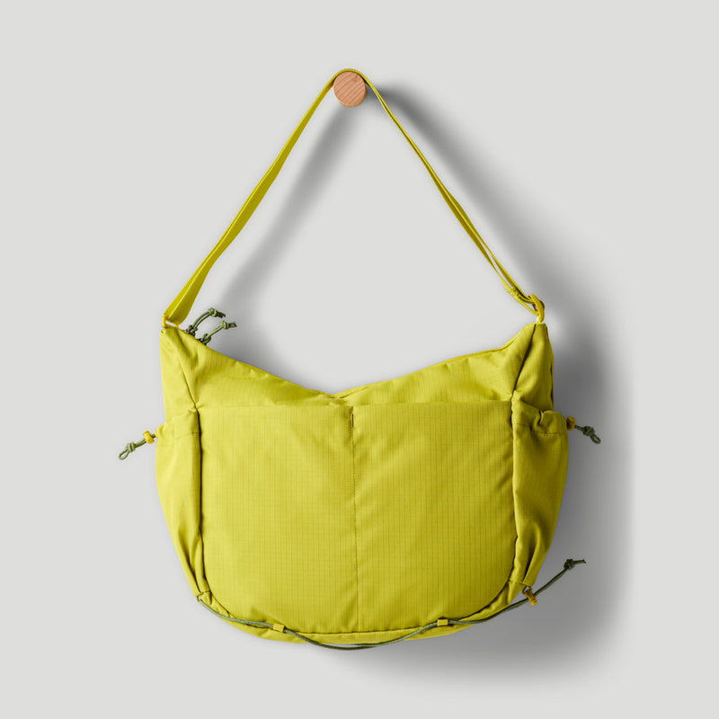 Viaje 12L Shoulder Bag