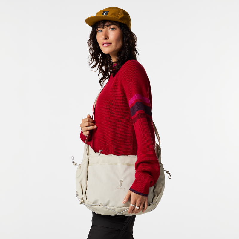 Viaje 12L Shoulder Bag