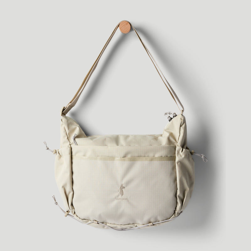 Viaje 12L Shoulder Bag