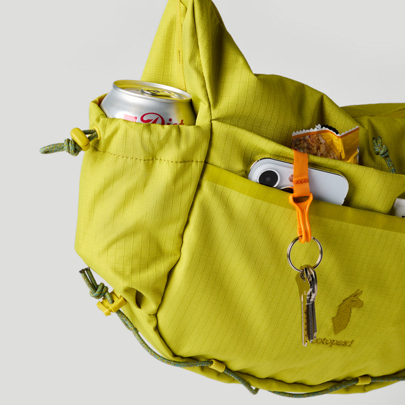 Viaje 9L Shoulder Bag