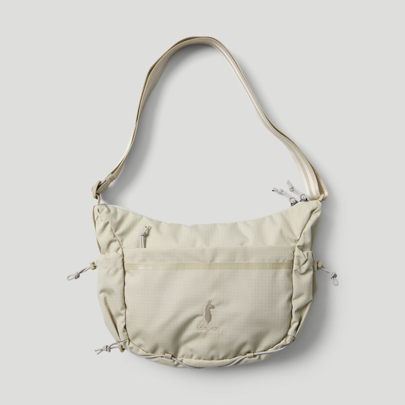 Viaje 9L Shoulder Bag