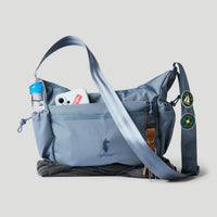 Viaje 9L Shoulder Bag
