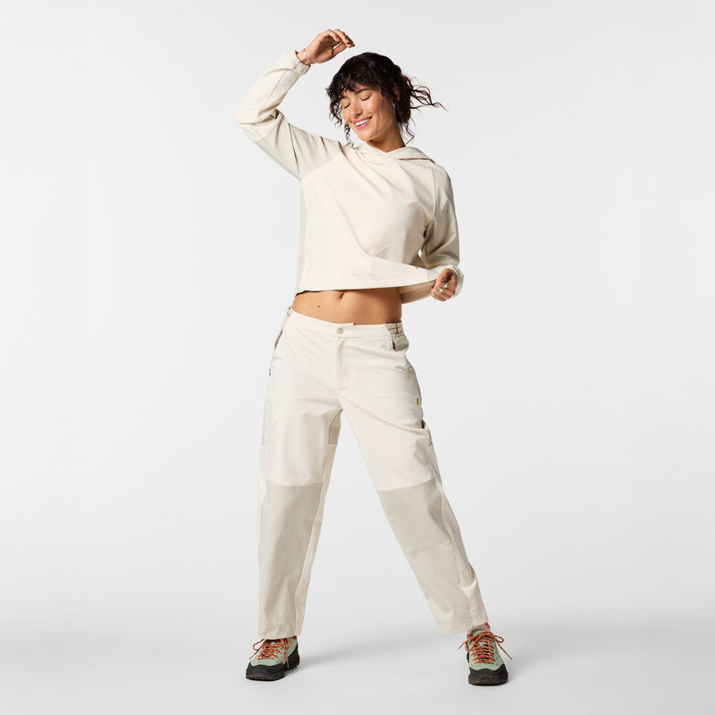 Adelante Hoodie - Womens